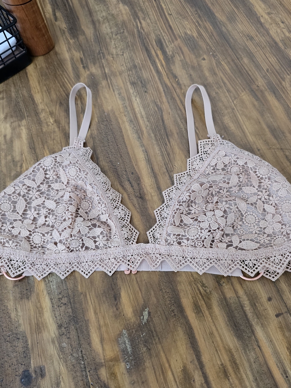 Aerie Delicate Lace Bralette in Cream - Women Intimates